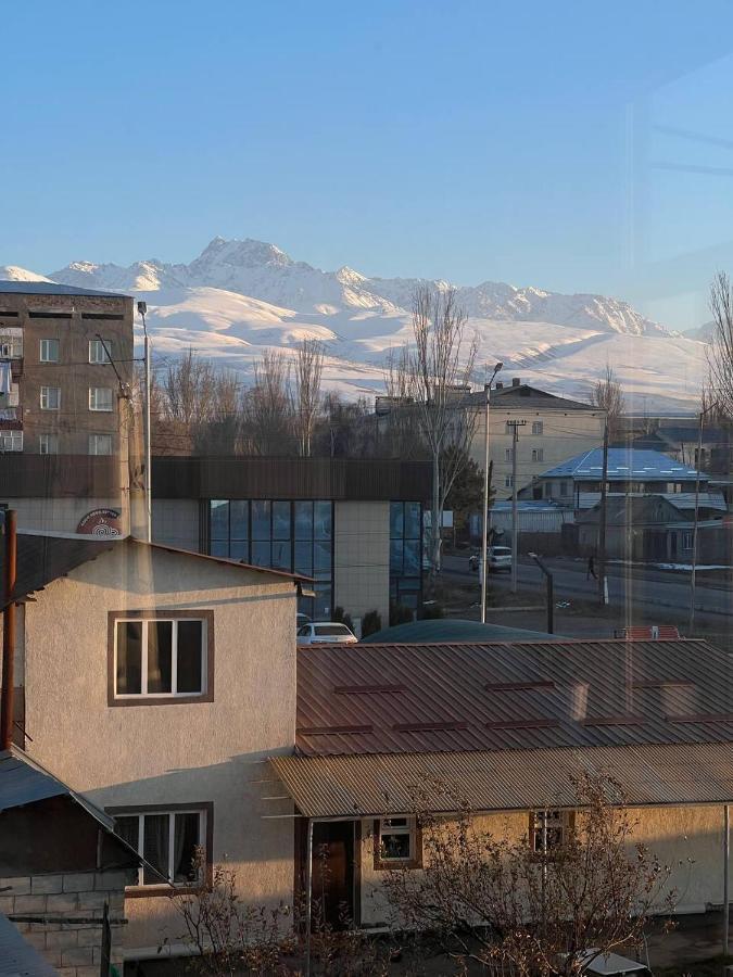 Emir Guest House In Каракол Экстерьер фото